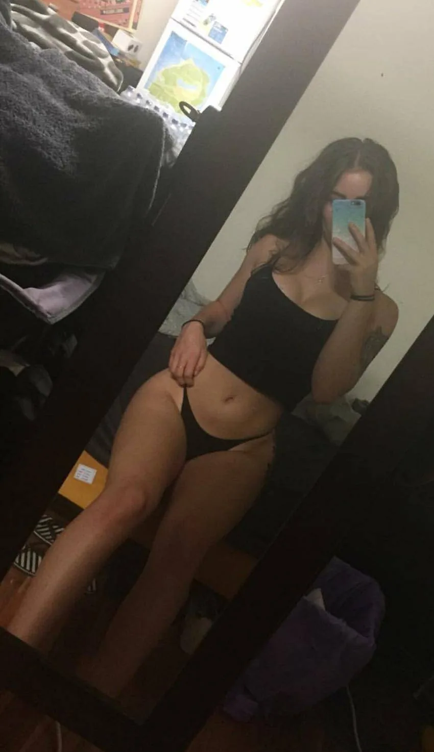 RoxyRoxy60